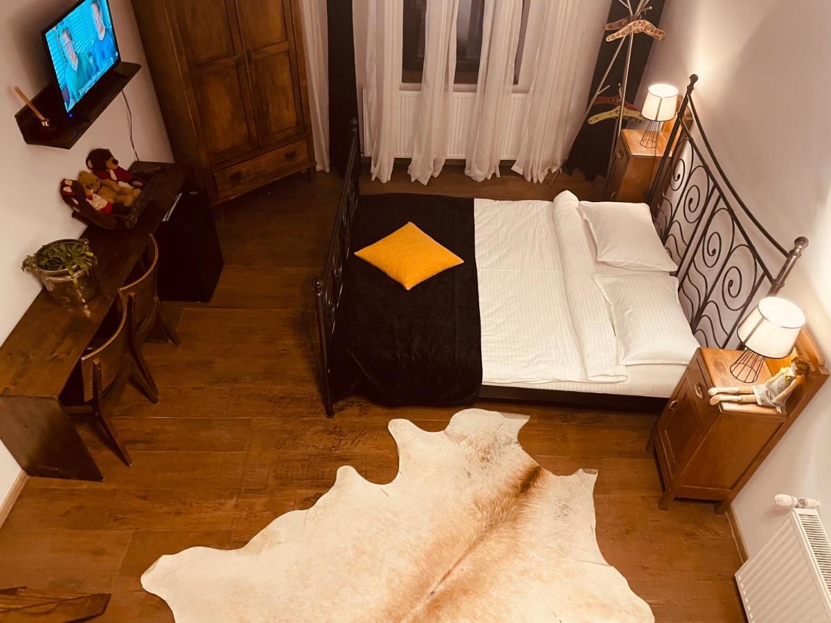 Casa Pisica Noastra Hotel Breaza  Eksteriør billede