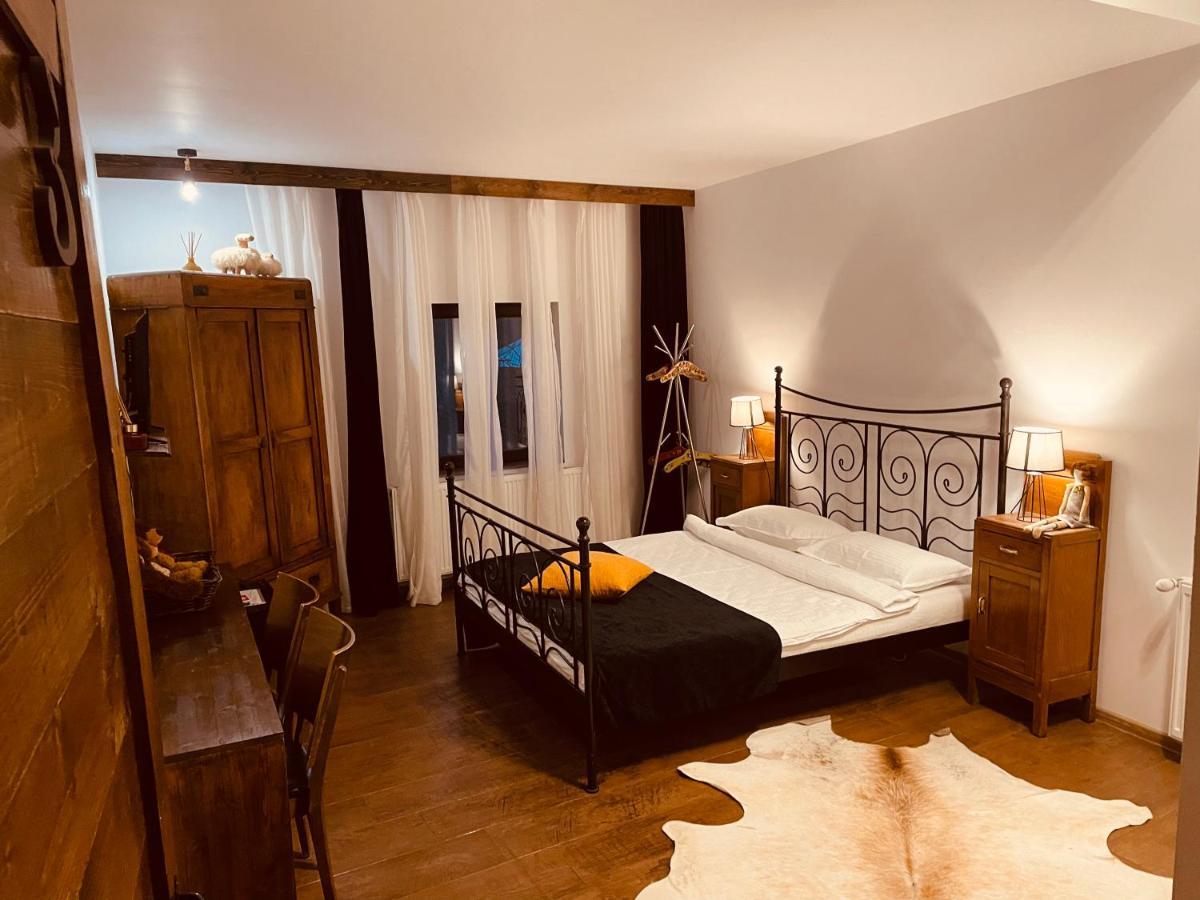 Casa Pisica Noastra Hotel Breaza  Eksteriør billede